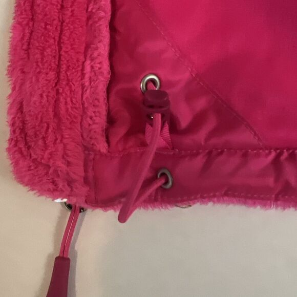 The NORTH FACE Women Sz Medium Furry Fleece Vest Bright Pink - Picture 12 of 13